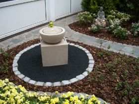 Gartenbrunnen